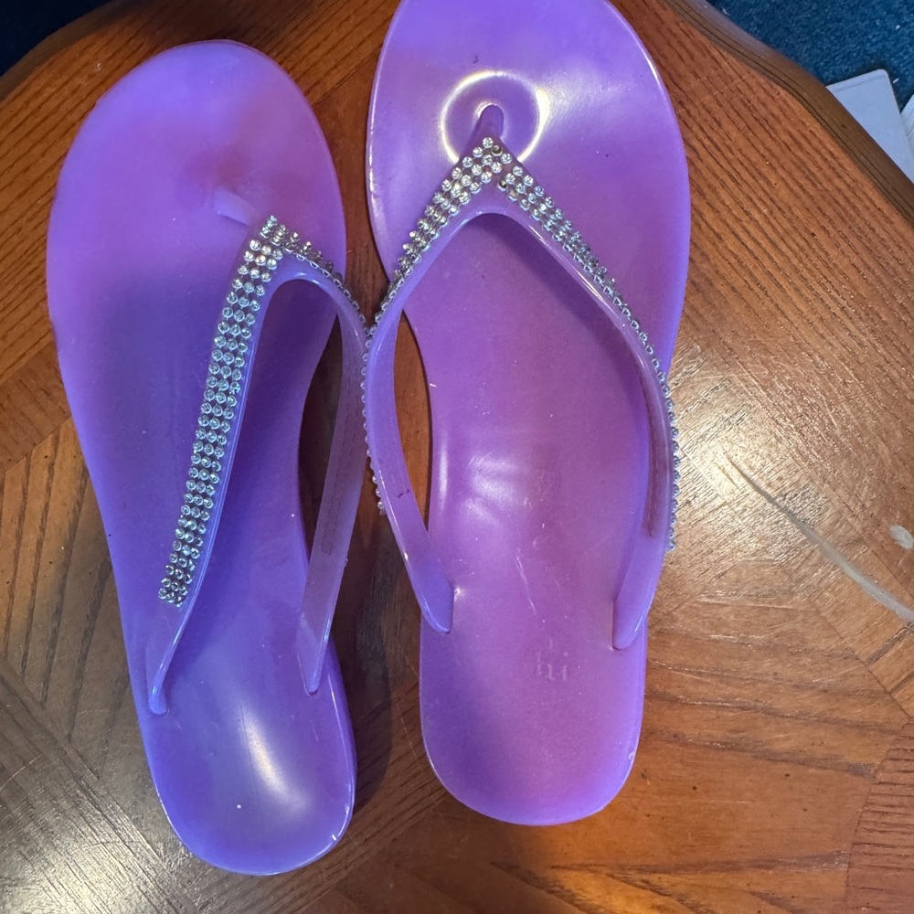 Purple Rhinestone Flip Flop Sandals - Women's Casual Beach Slides